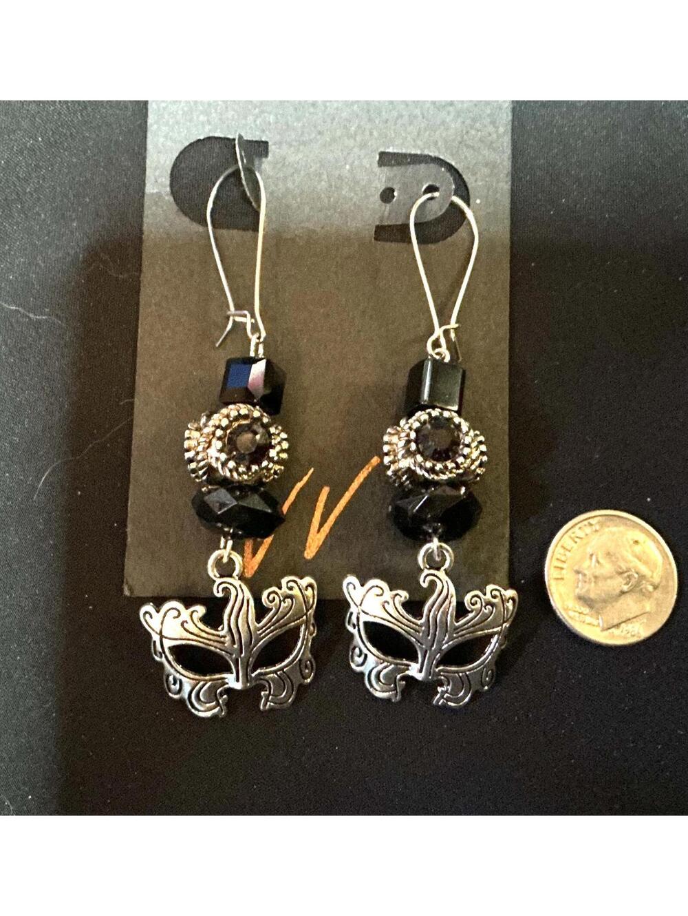 Hi-lite Of The Party Earrings